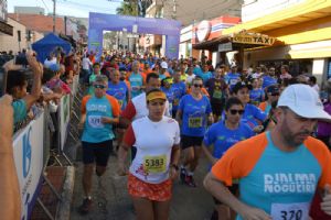 Largada: 72 Corrida de Aleluia de So Roque, sbado, 20/04 
